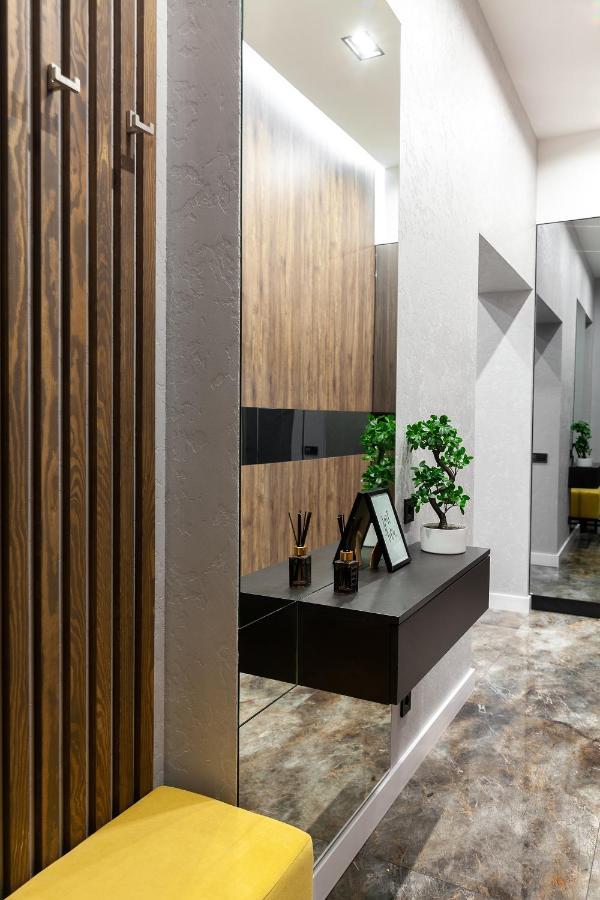 Dream Apartament On Drahomanova Street Lviv Dış mekan fotoğraf