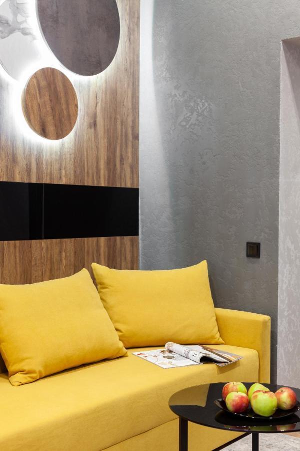 Dream Apartament On Drahomanova Street Lviv Dış mekan fotoğraf