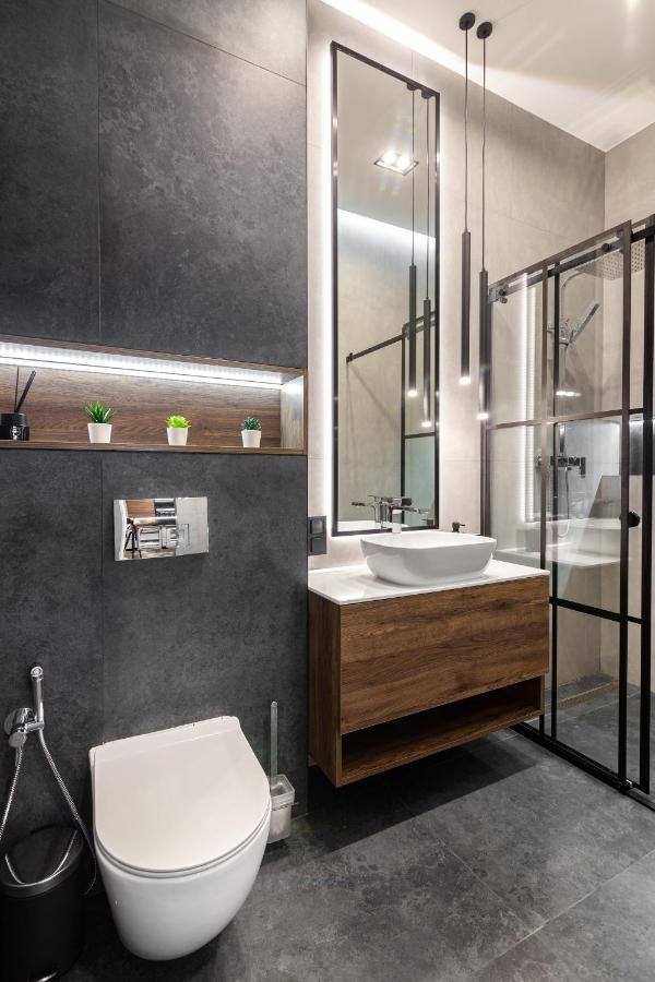 Dream Apartament On Drahomanova Street Lviv Dış mekan fotoğraf