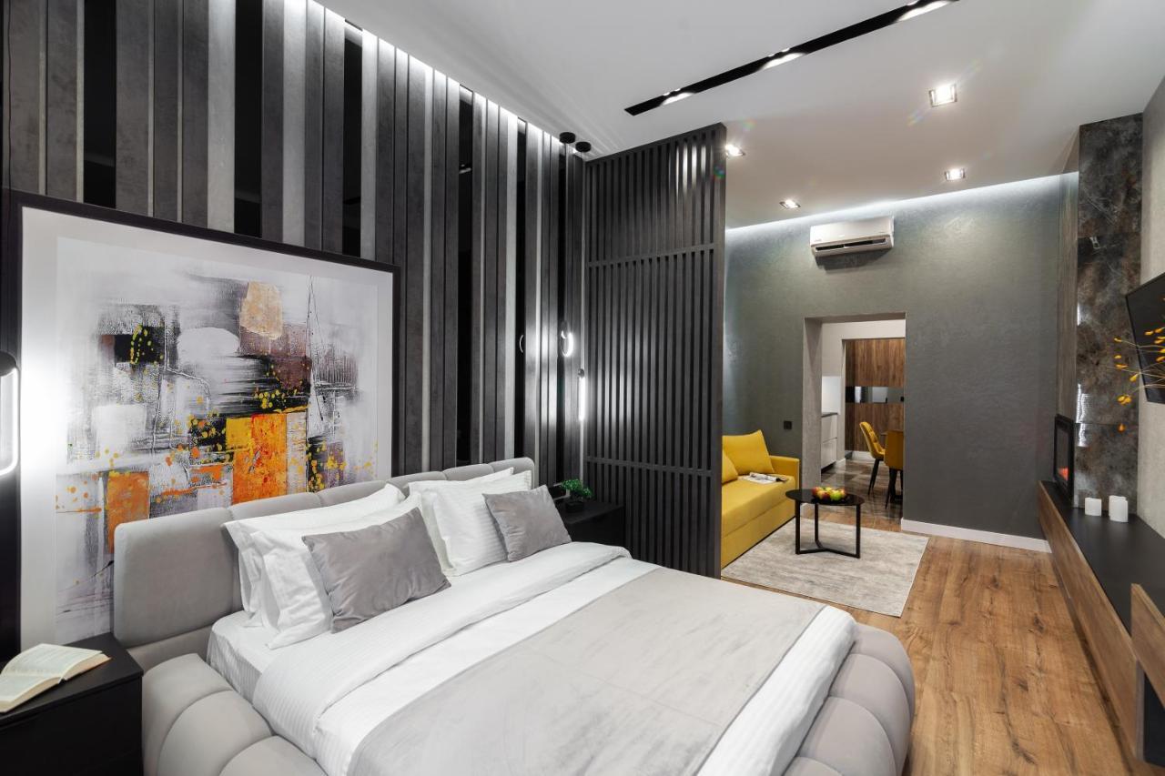 Dream Apartament On Drahomanova Street Lviv Dış mekan fotoğraf