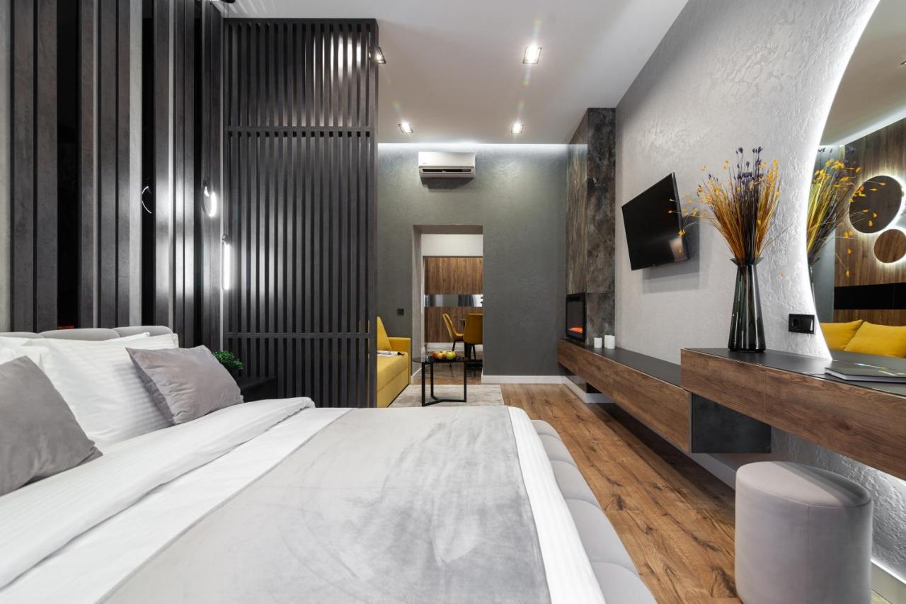 Dream Apartament On Drahomanova Street Lviv Dış mekan fotoğraf